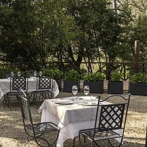 https://torre-a-cona.it-tuscanyhotel.com