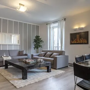 https://hintown-duomo-flat.it-lombardy.com